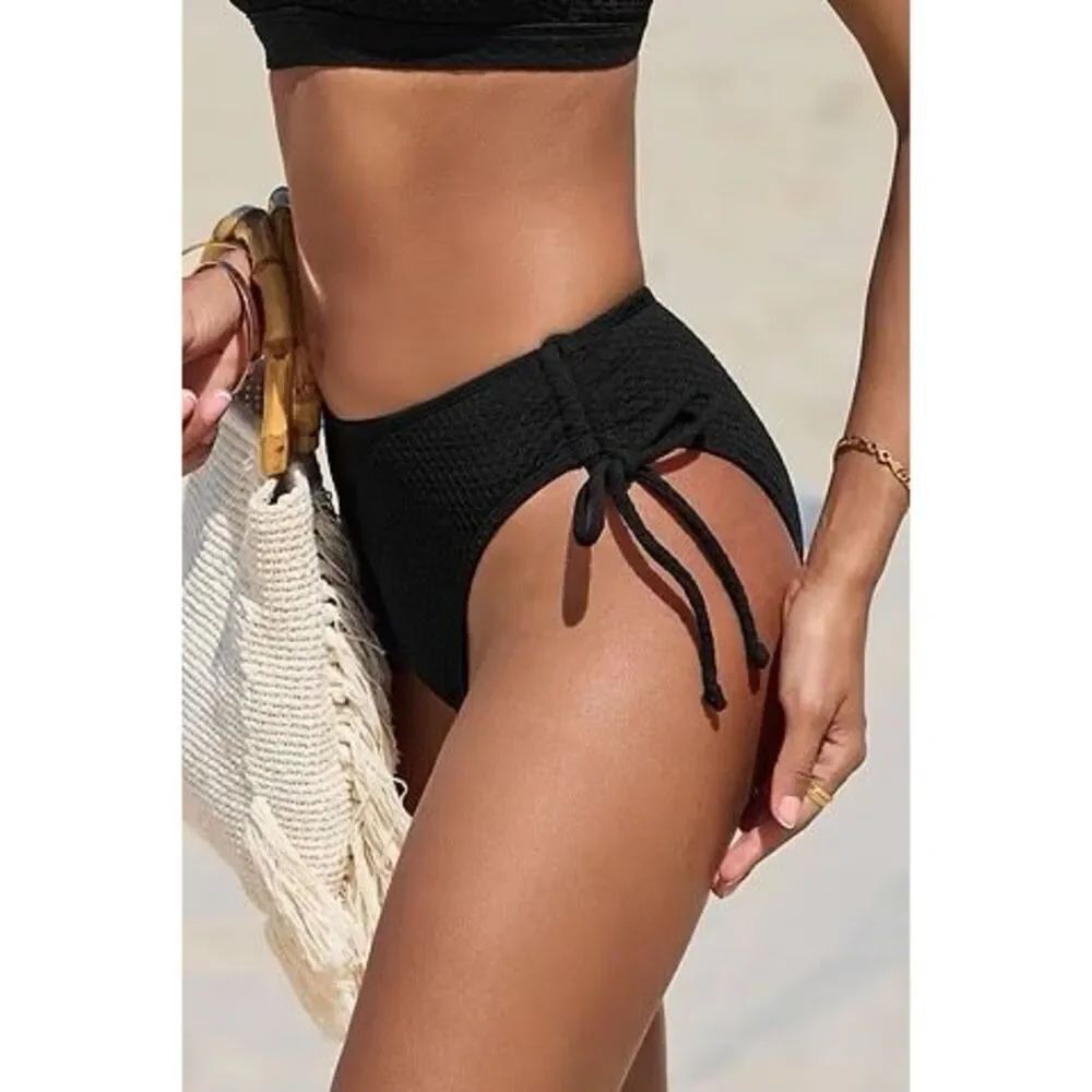 NWT Womens Cupshe Pure Black Standard Ruched Side Tie Bikini Bottoms - Sz L